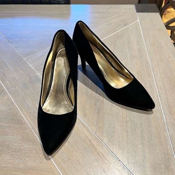 High heels - Picture 2 of 5